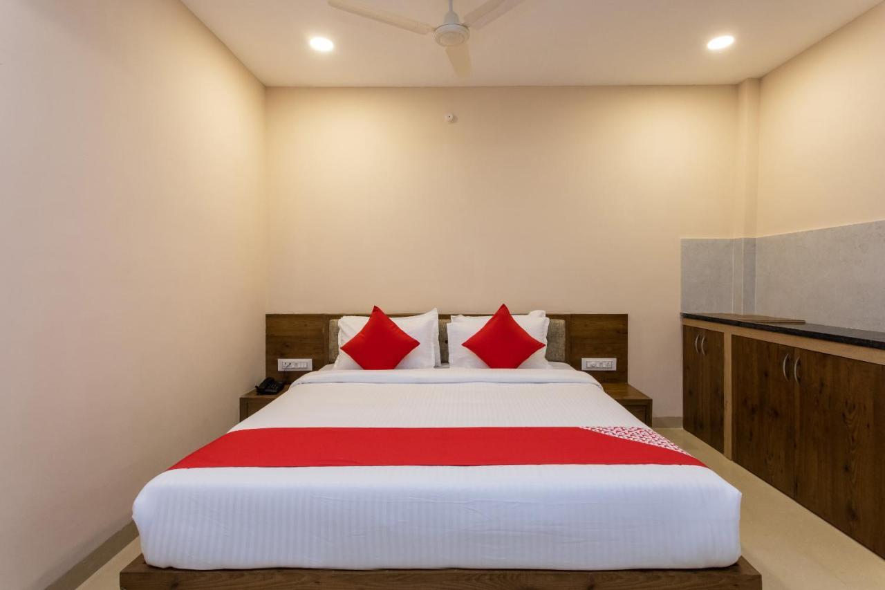 Oyo Hotel Badri Inn & Yatri Niwas Джабалпур Экстерьер фото