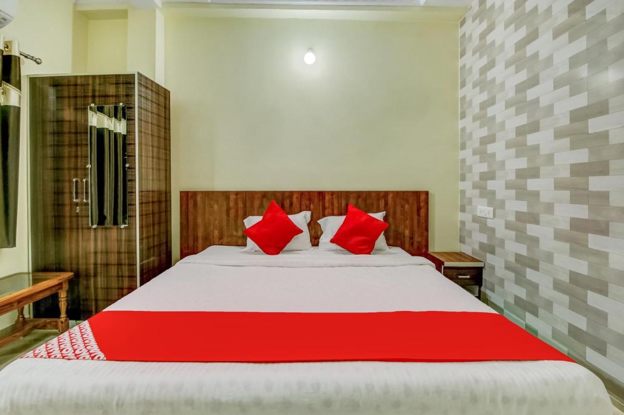 Oyo Hotel Badri Inn & Yatri Niwas Джабалпур Экстерьер фото